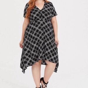 2 2X XXL TORRID DRESS NWT